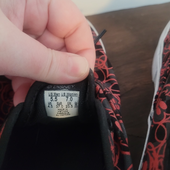 Mickey Mouse Vans Limited Edition - Picture 6 of 6